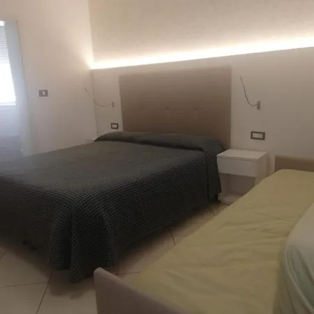 Bed & Breakfast Metropols Sottomarina