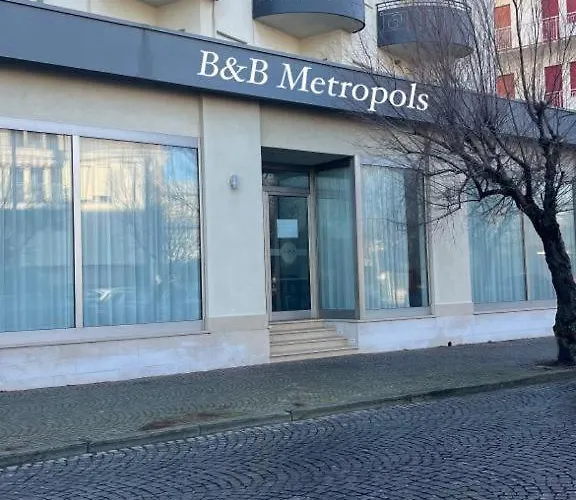 فندق مبيت وإفطار Metropols 3*